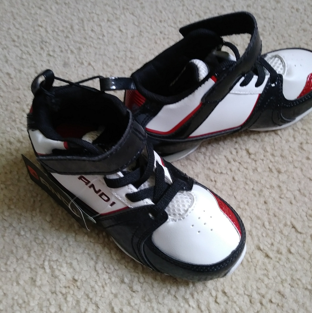 Boys sneakers